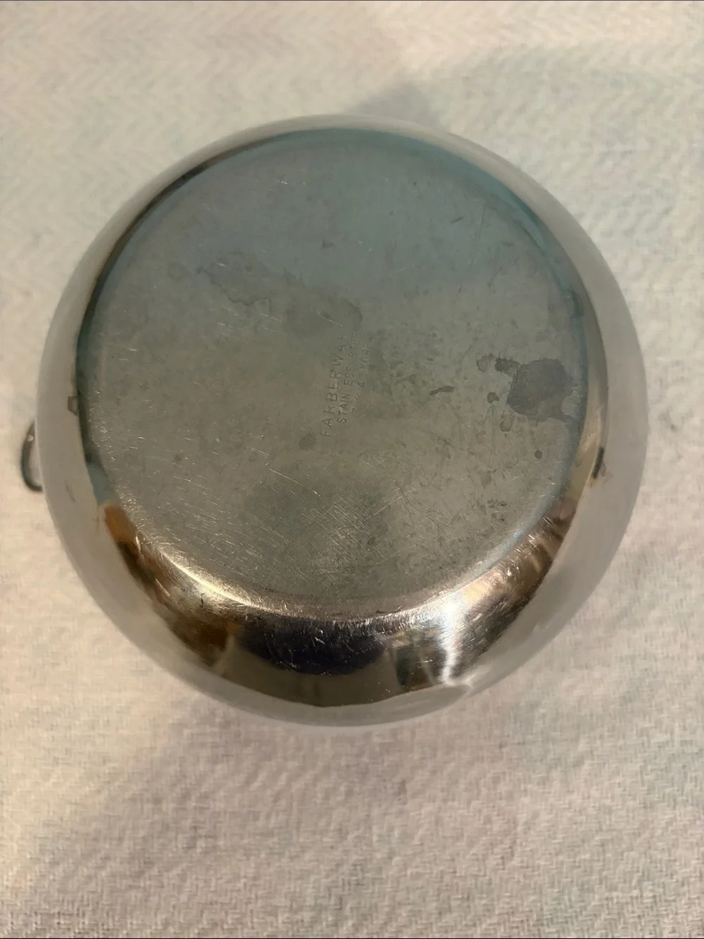 Farberware metal stacking bowls with lids